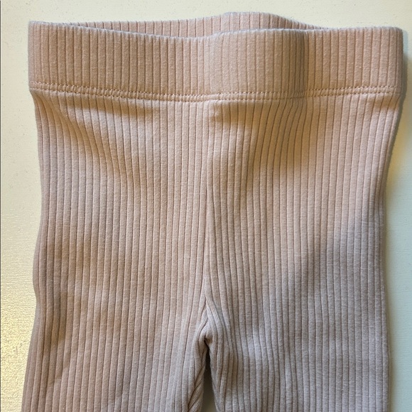 Ribbed leggings set of 2. Size 9 months. - Picture 2 of 3